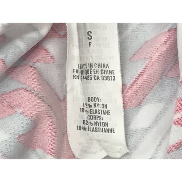 Aerie Womens Purple Red Print Active Capri Leggings Size S - Picture 7 of 8